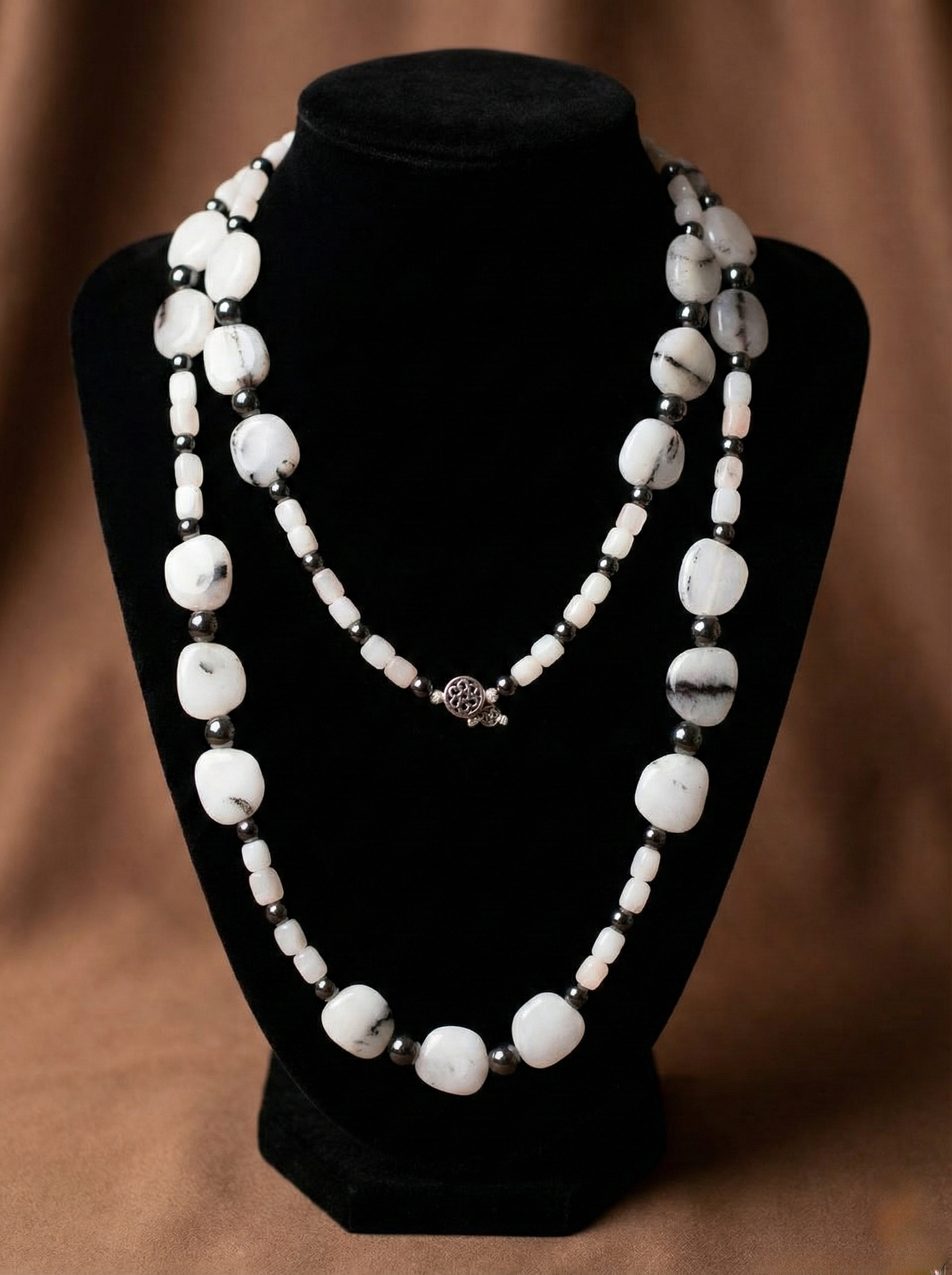 Elegant Stones Necklace