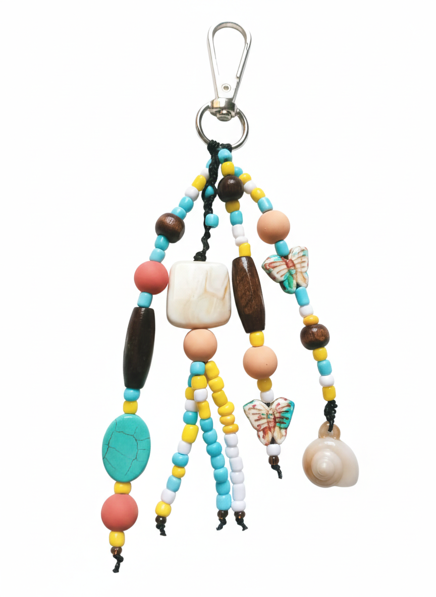 Bohemian keychain made of wooden beads and natural shells, brown and red hanging bag, 18 cm